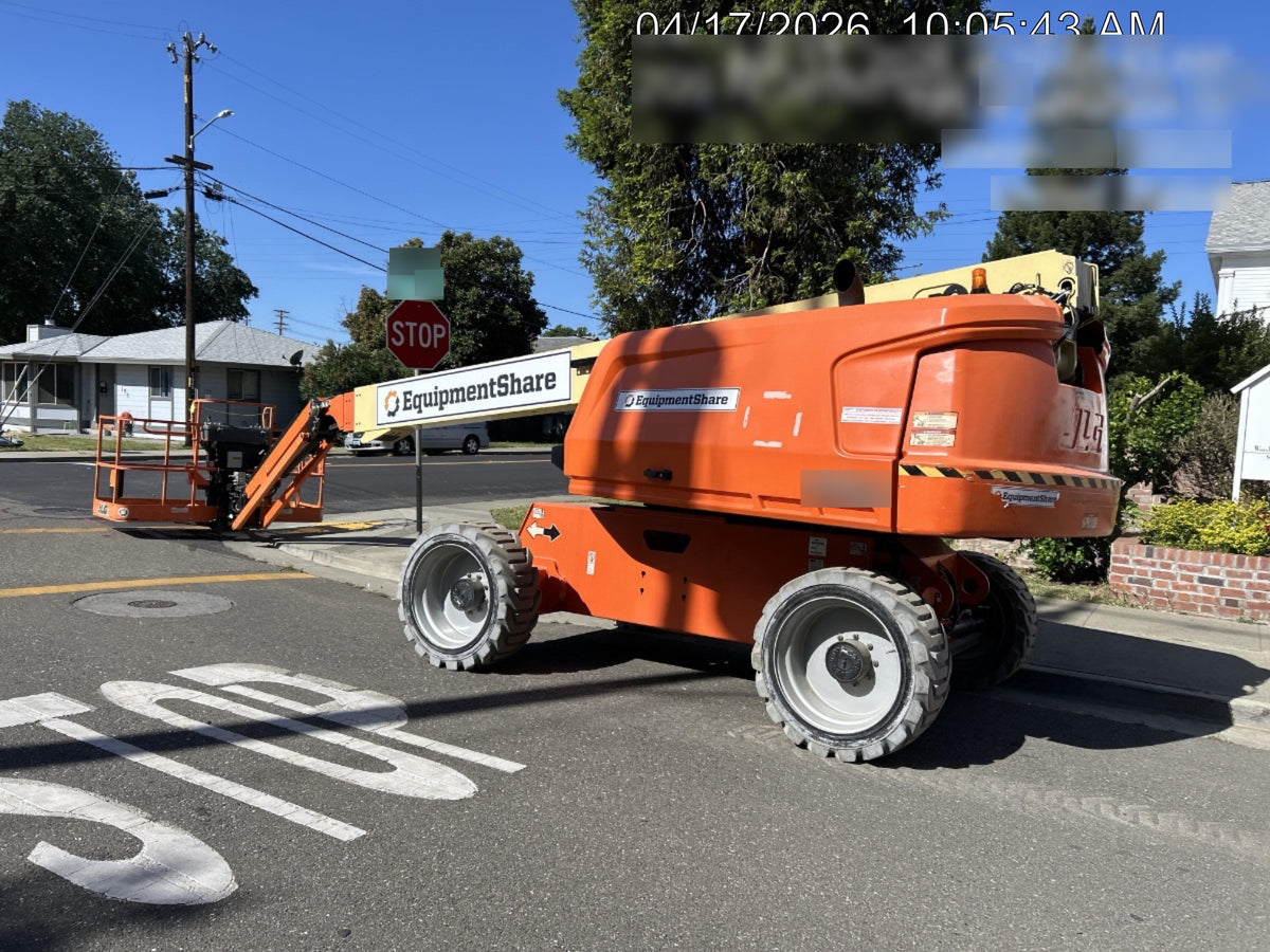 2020 JLG 660SJ