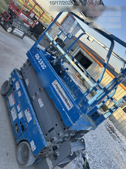 2019 Genie GS-1930 Fixed rails with chain Entry