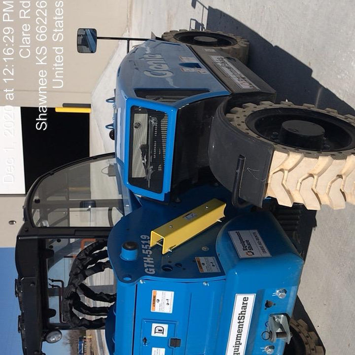 2020 Genie GTH-5519 Cab/Heat/Air, Solid Tires, Work Lights, Beacon, Aux Hydraulics, Back up Alarm