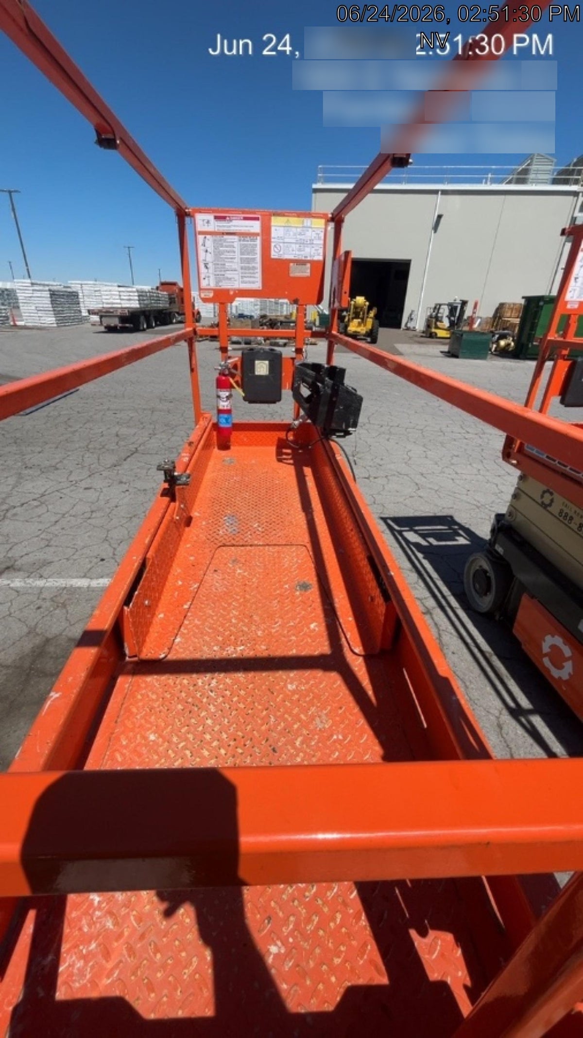 2022 JLG ES2632