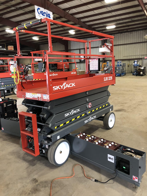 2018 Skyjack SJIII-3226 Skyjack SJIII3226 Scissor Lift w/Trojan Batteries