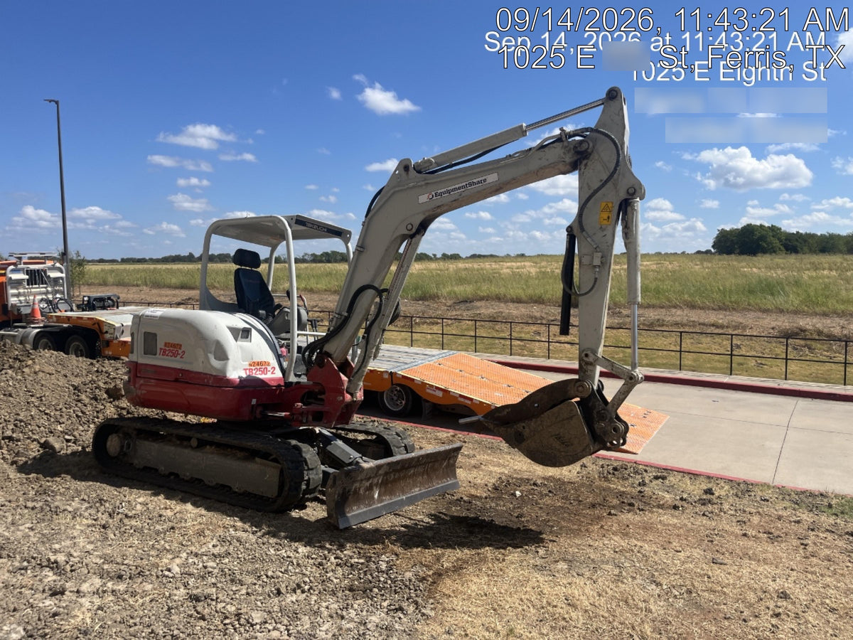 2024 TAKEUCHI TB250-2R
