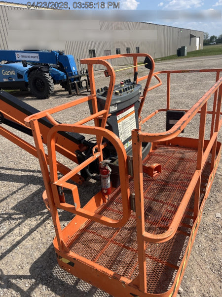 2022 JLG 660SJ