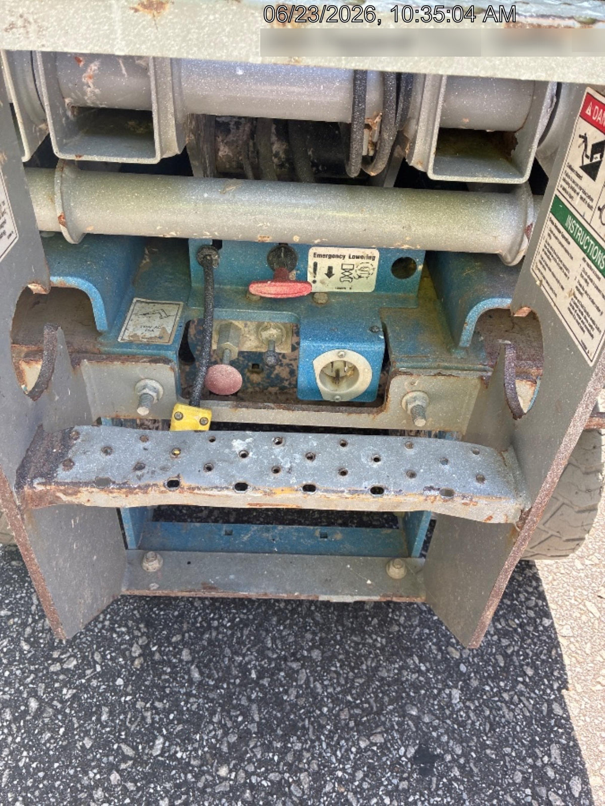 2020 Genie GS-1930 Solid Non Marking Tires, Beacon, Folding rails with half height swing gate
