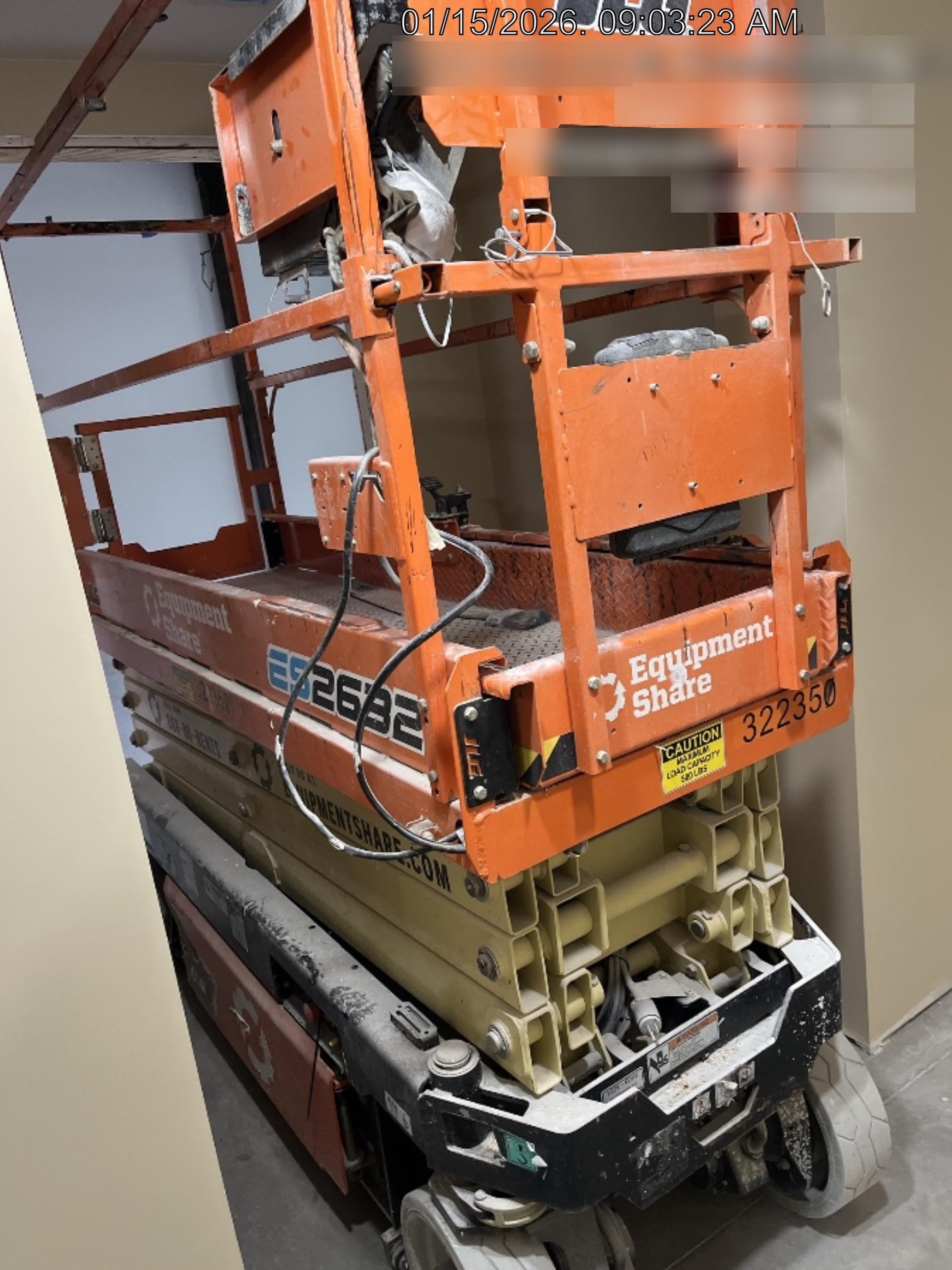 2023 JLG ES2632
