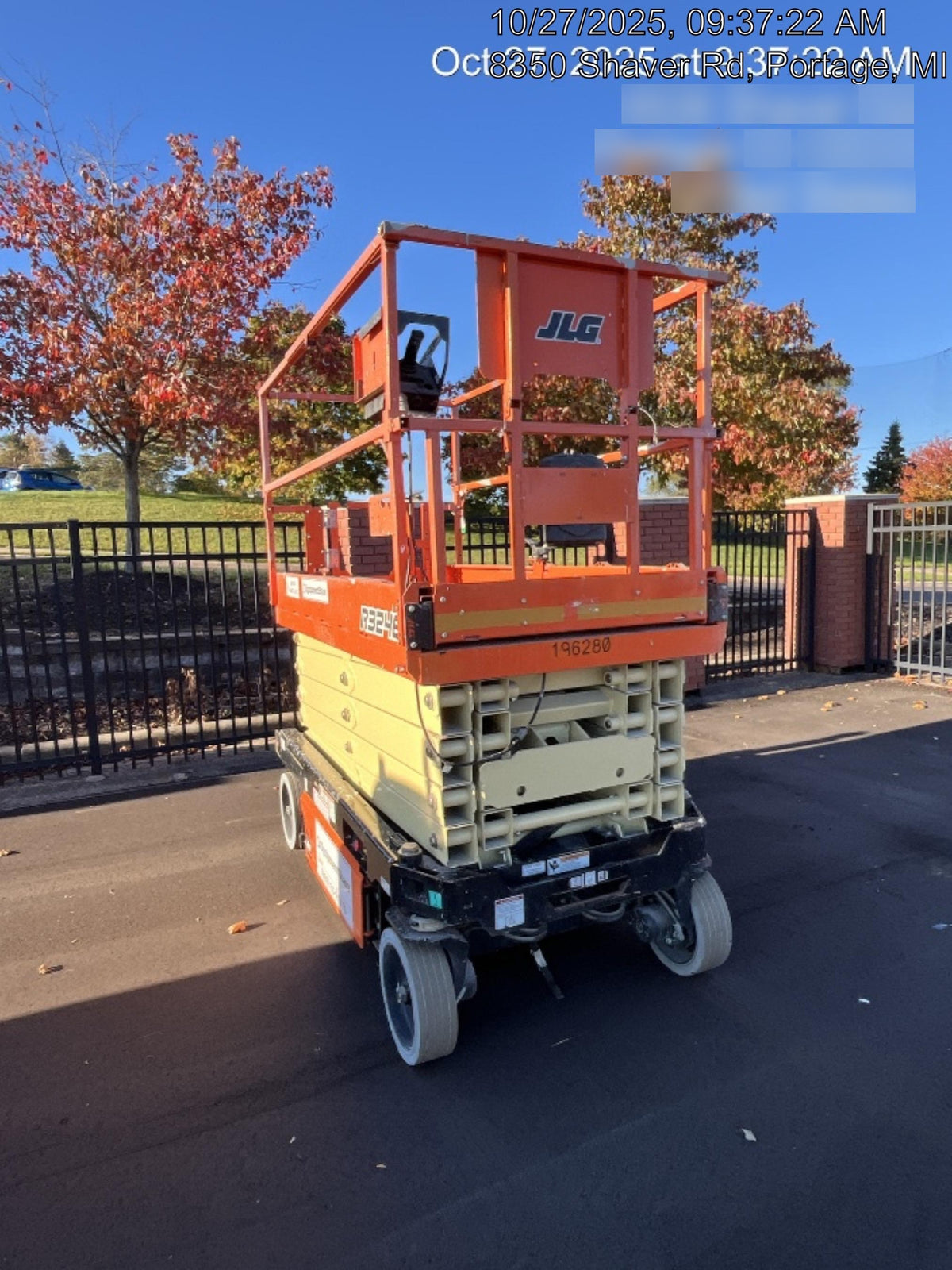 2021 JLG R3246