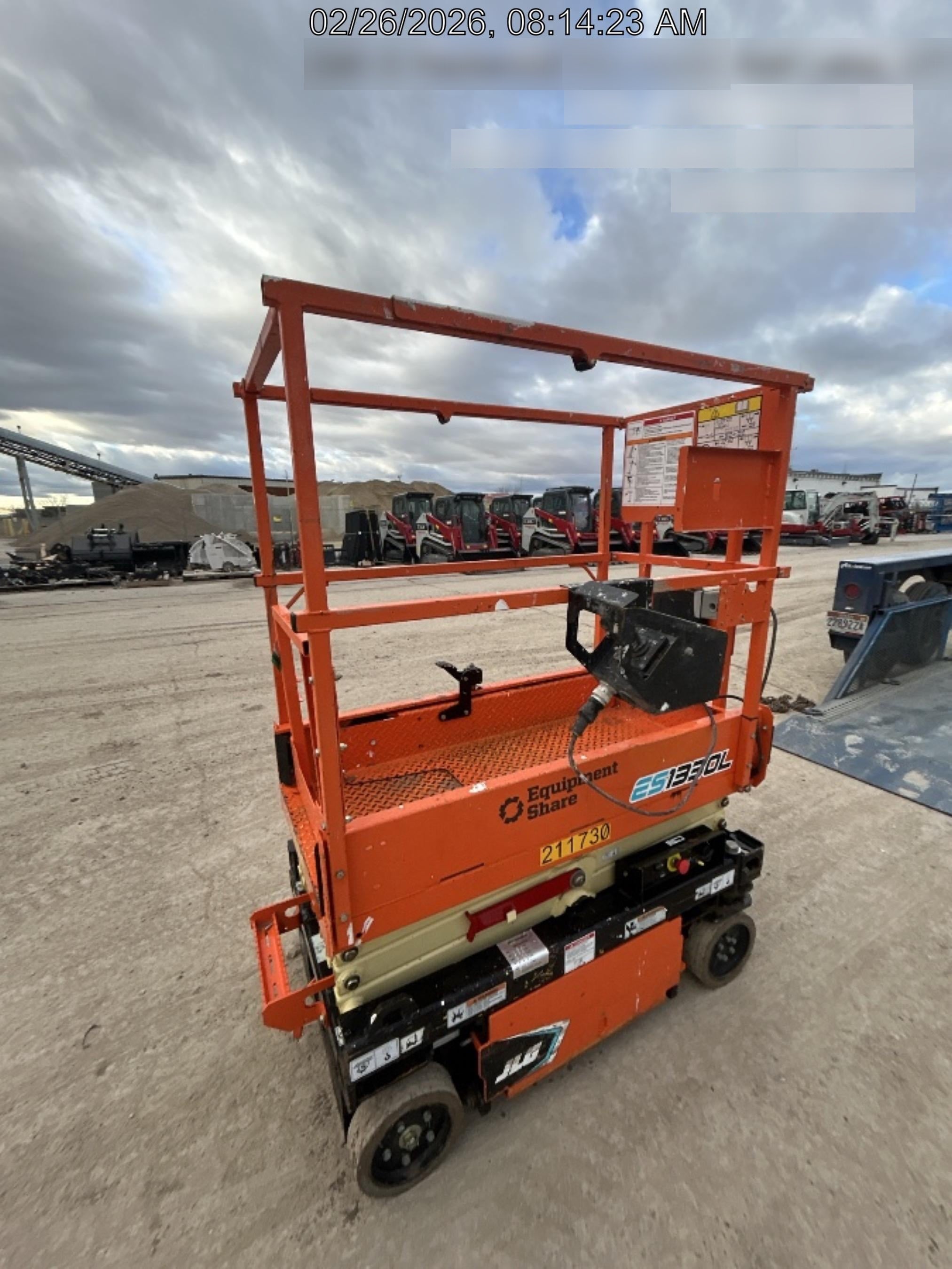 2022 JLG ES1330L