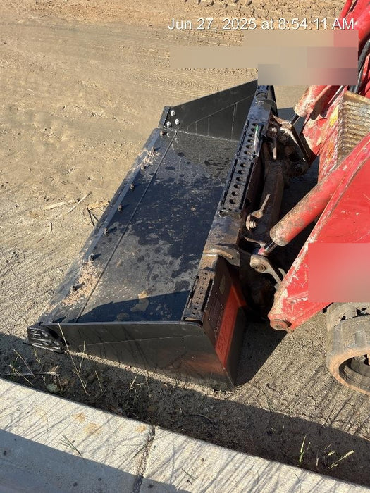 2025 EQUIPMENTSHARE 1006146 - 72" Smooth Bucket, CTL