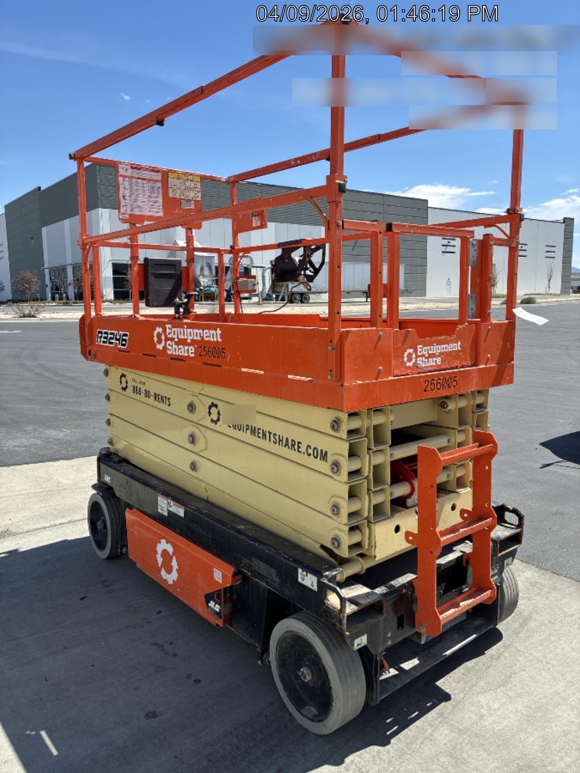 2022 JLG R3246