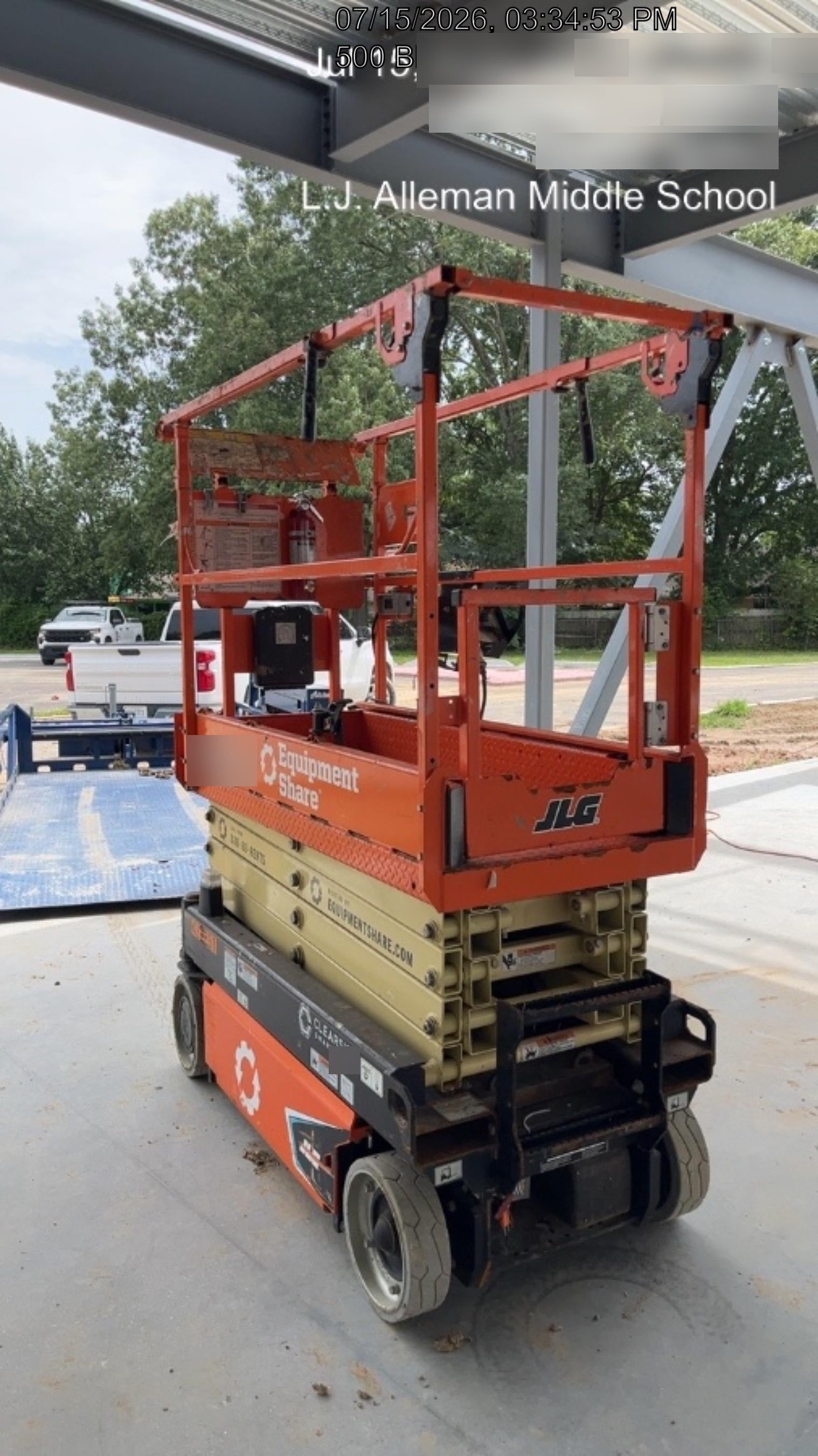2024 JLG ES1932
