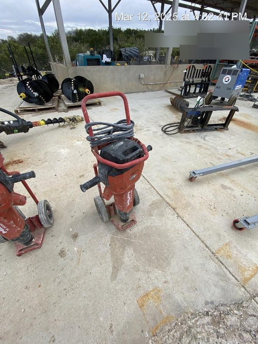 2022 HILTI TE 3000-AVR