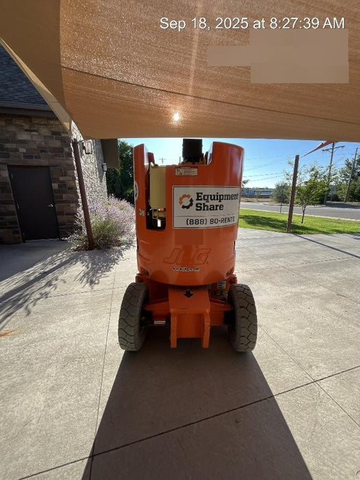 2019 JLG E300AJP