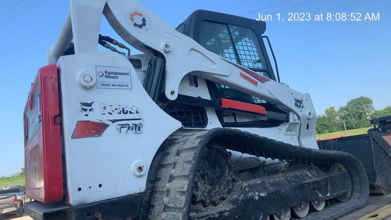 2021 BOBCAT T740