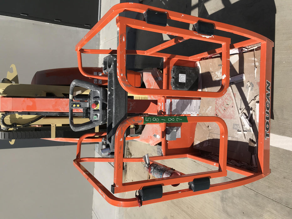 2019 JLG T26E