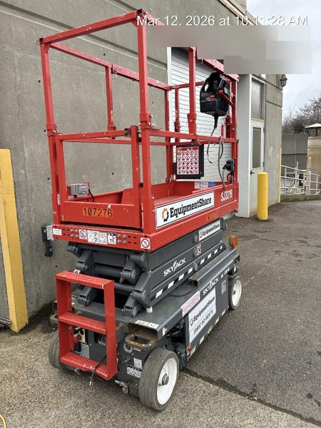 2020 Skyjack SJIII-3219 Solid NM Tires, Half height spring hinged entry gate, Dual Beacons, 800W Inverter