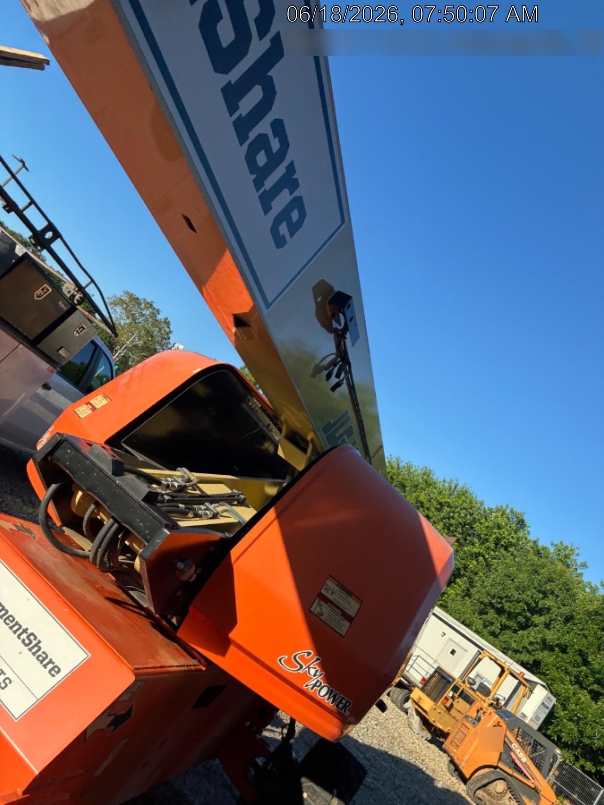 2020 JLG 660SJ