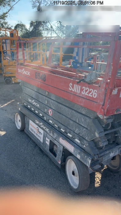 2018 Skyjack SJIII-3226 Skyjack SJIII3226 Scissor Lift w/Trojan Batteries