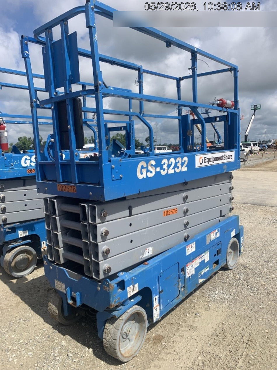 2022 GENIE GS-3232