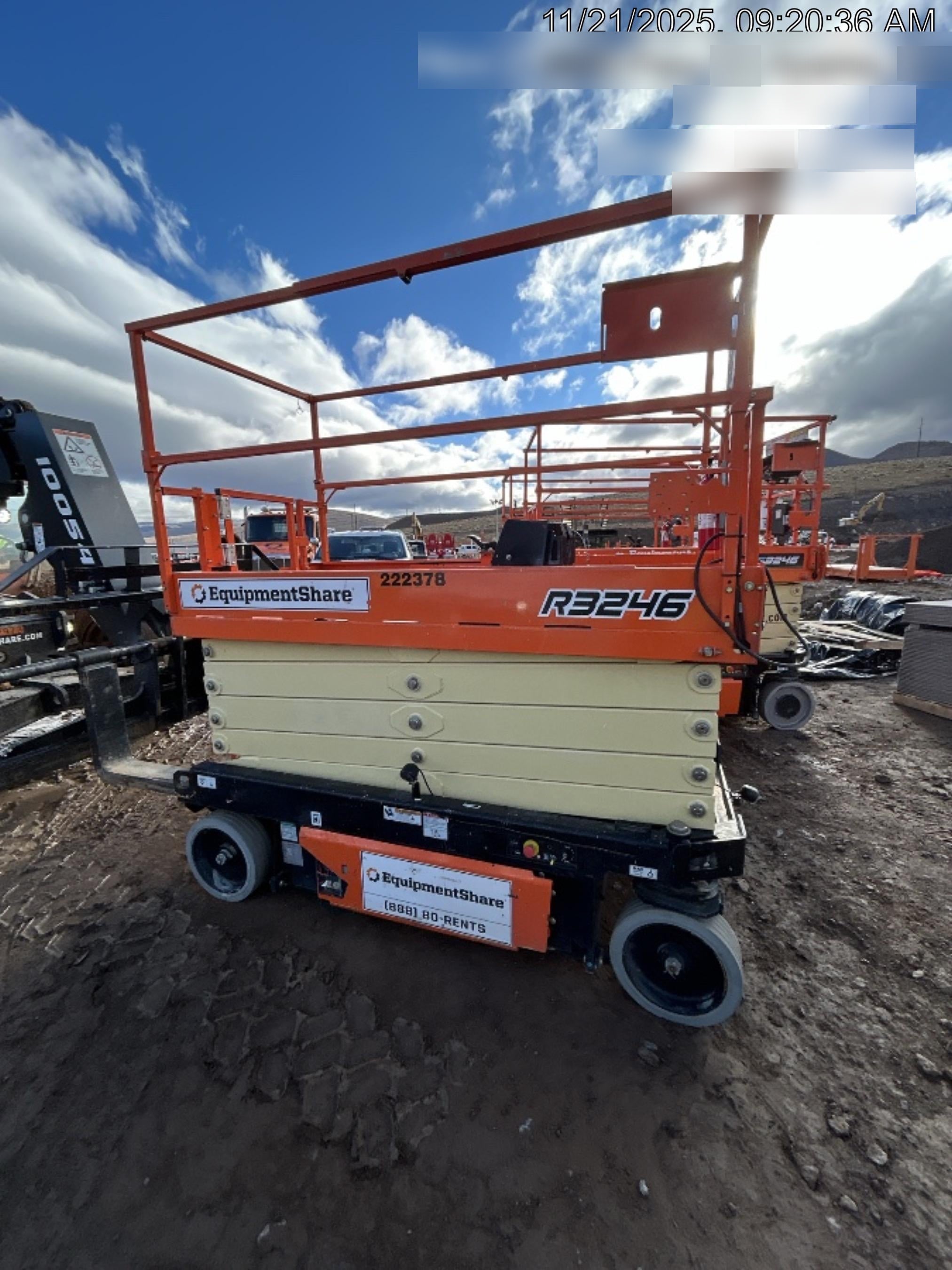 2022 JLG R3246