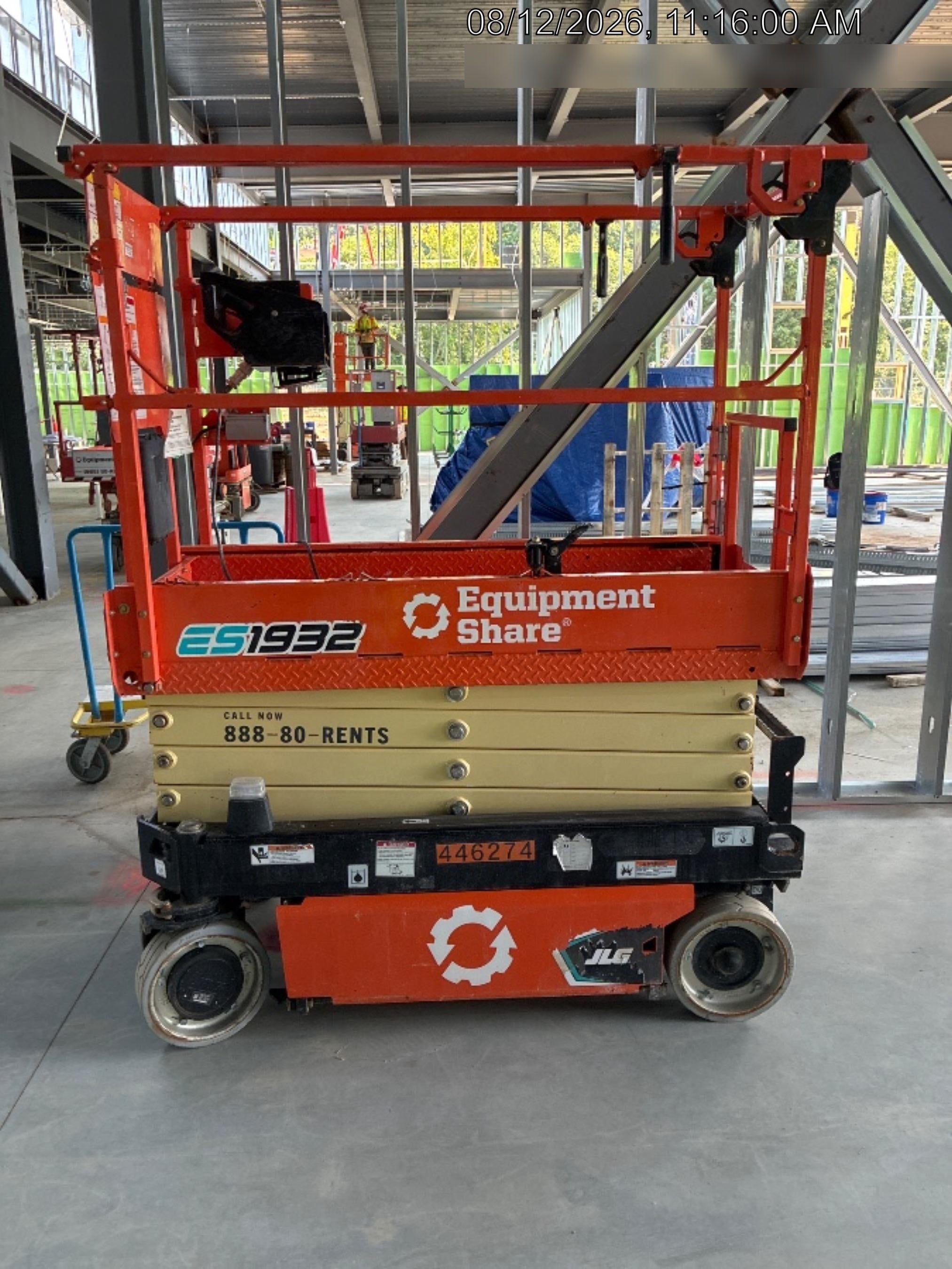 2024 JLG ES1932