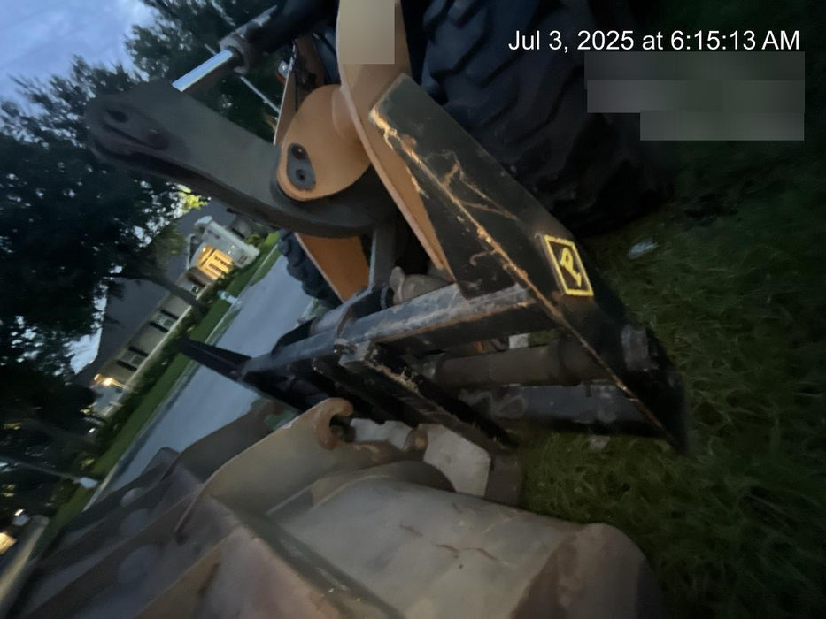 2022 PEMBERTON 72" Utility Forks