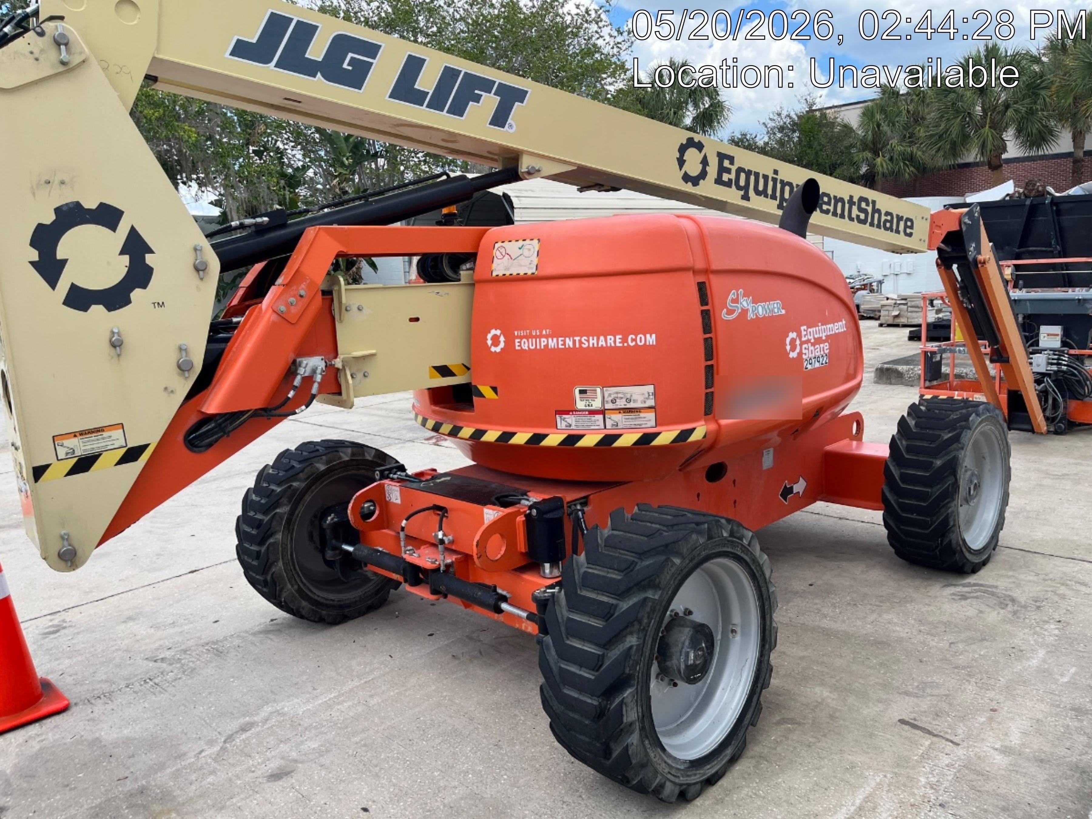 2023 JLG 600AJ
