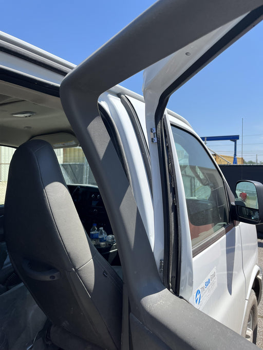 2023 CHEVROLET Express Van - Rental