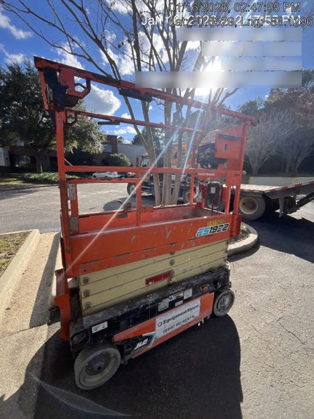 2021 JLG ES1932