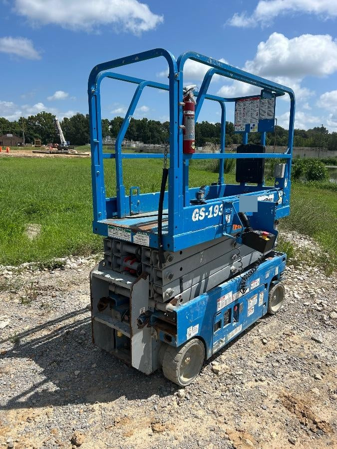 2020 Genie GS-1930 Fixed rails with chain entry gate - Pre A92.20