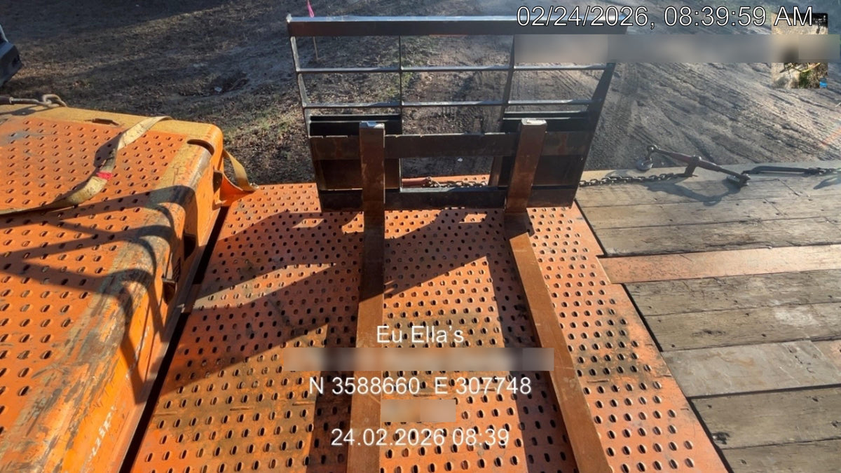 2025 ARROW MATERIAL HANDLING 48" Pallet Forks - Arrow