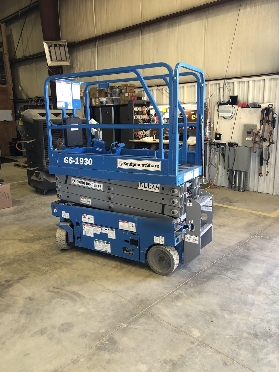 2019 Genie GS-1930 Fixed rails with chain Entry