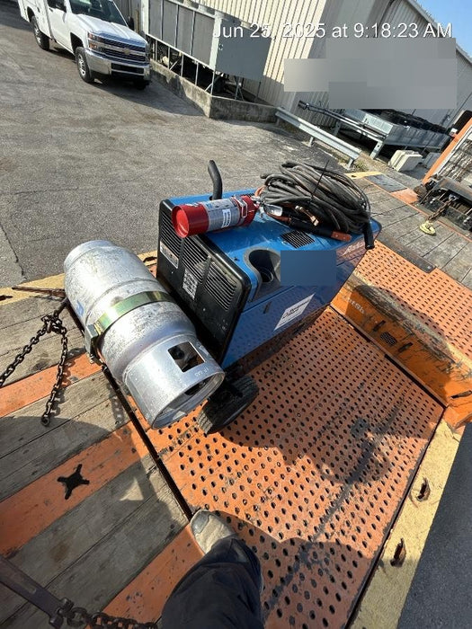 2019 Miller Electric BOBCAT 250 951600 PKG-250 amp Propane Welder, Standard w/Running Gear, Bracket, Hose"250 amp Propane Welder, Standard w/Running Gear, Bracket, Hose