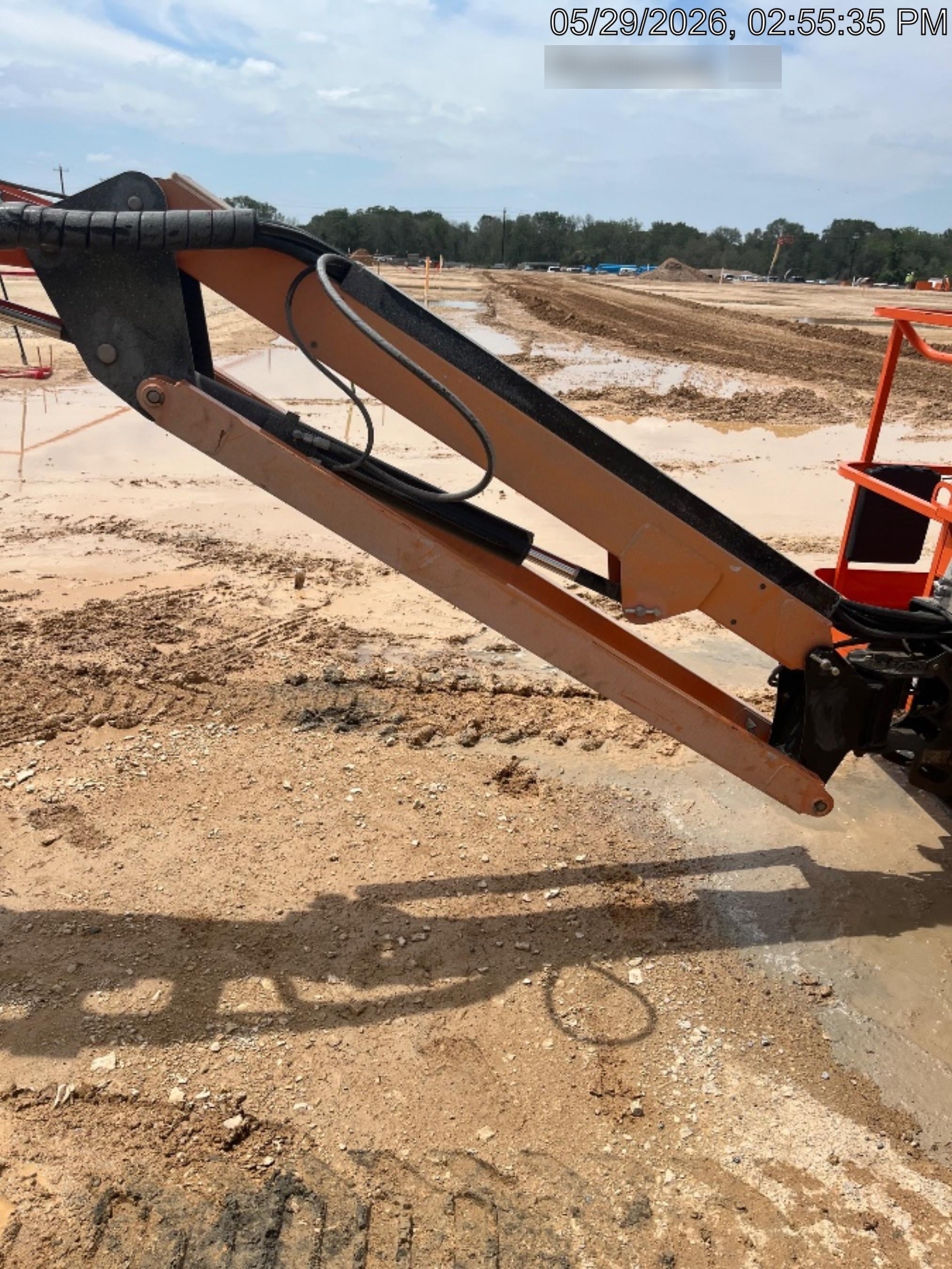 2022 JLG 660SJ