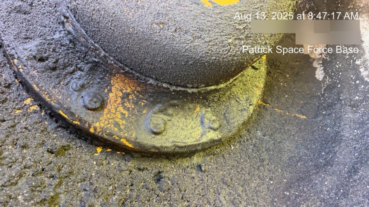 2019 John Deere 624L 4yd Wheel Loader, Cab/Heat/Air, 3 Function Hydraulics, JRB Hydraulic QC, QC 4yd bucket w/smooth cutting edge, QC Carriage, 72" Fork Tines, 5yr/5,000hr Powertrain and Hydraulics extended warranty