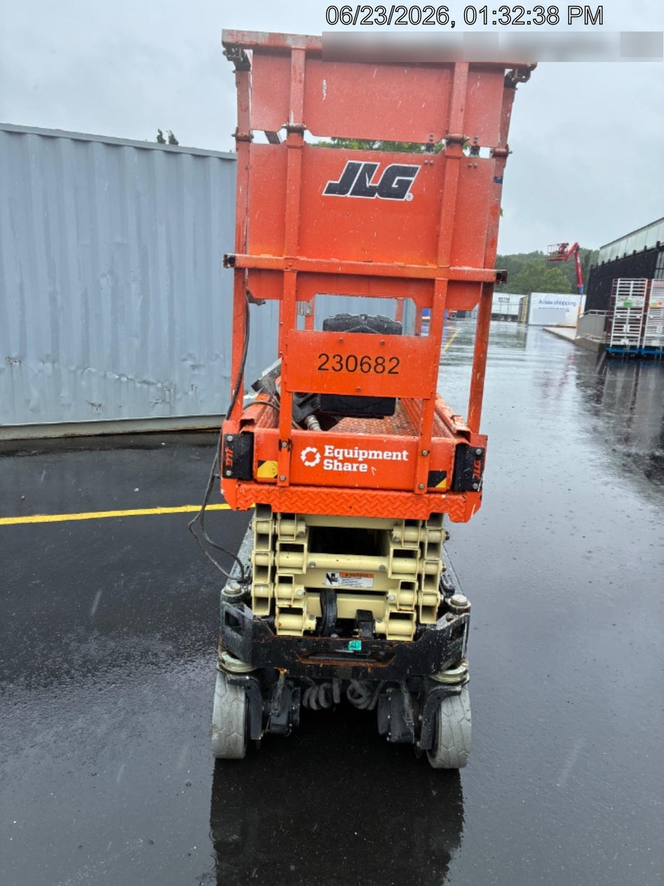2022 JLG ES1932