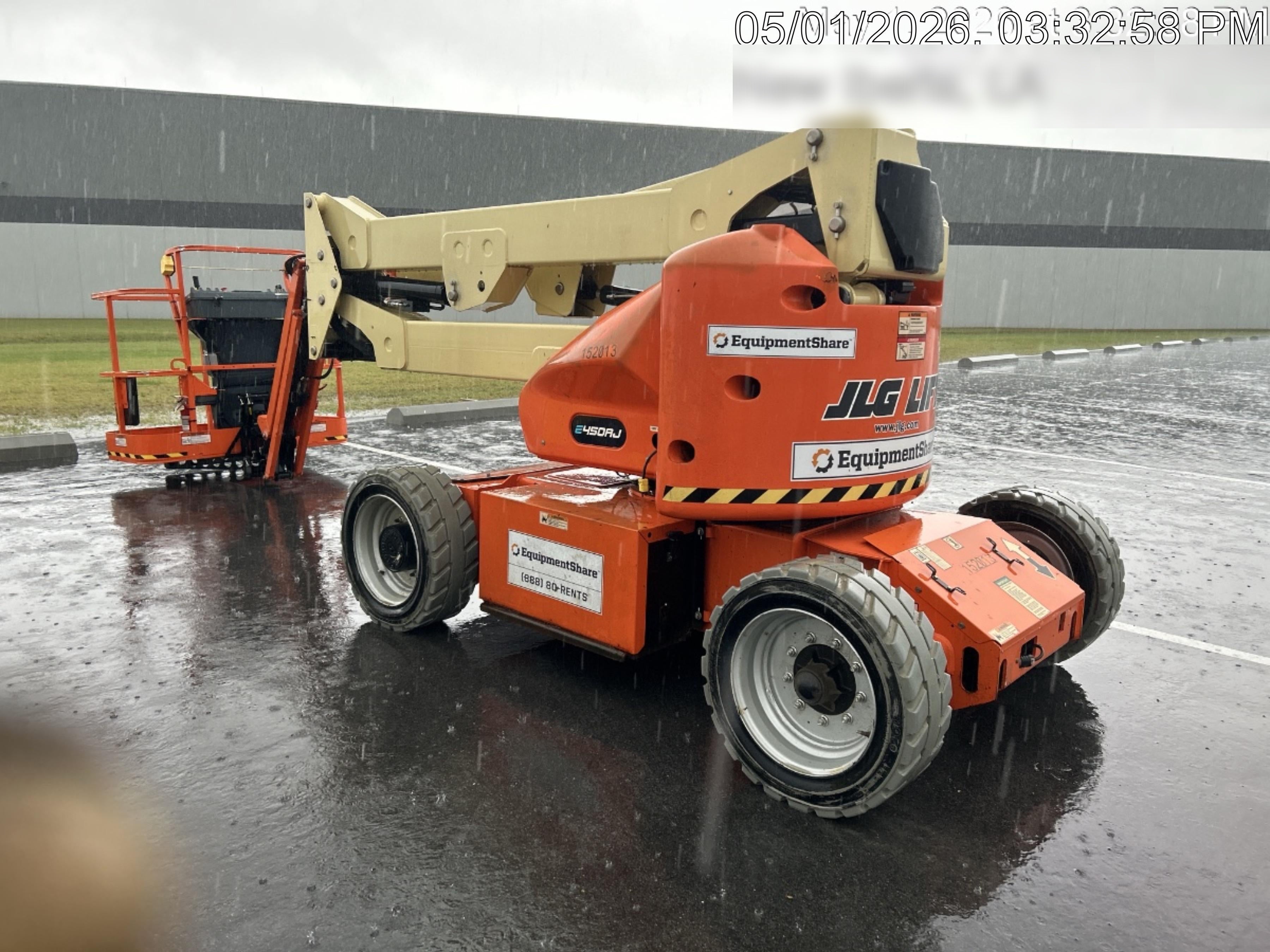 2021 JLG E450AJ