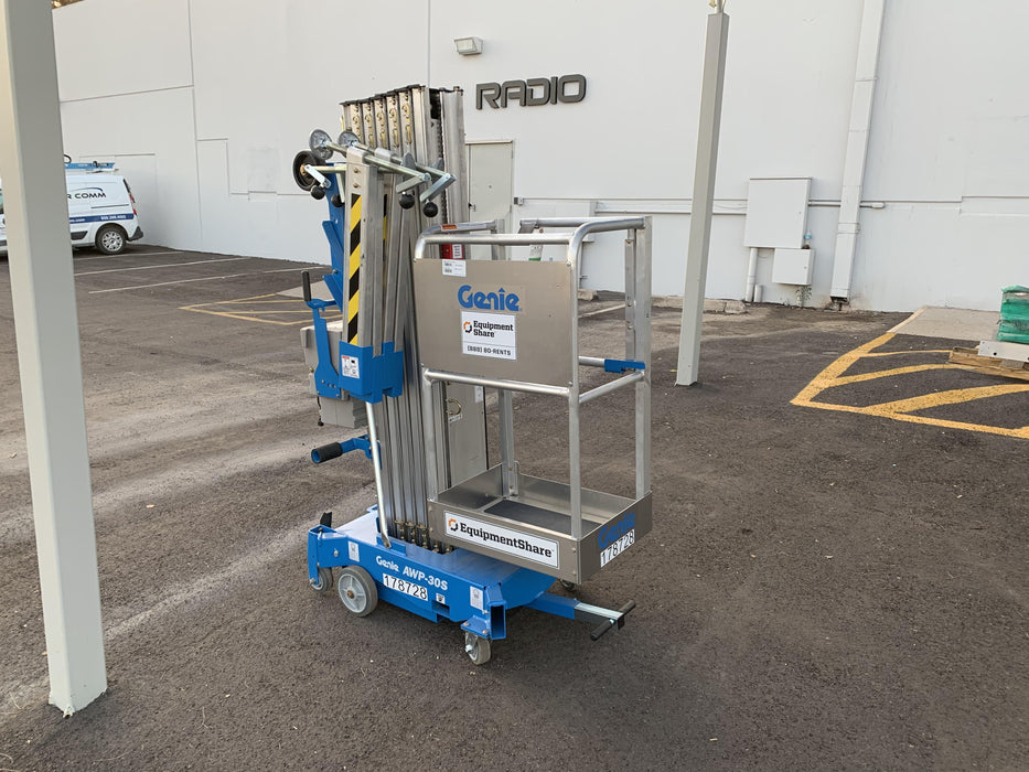 2021 GENIE AWP-30S DC