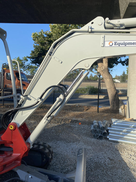 2022 TAKEUCHI TB235-2R