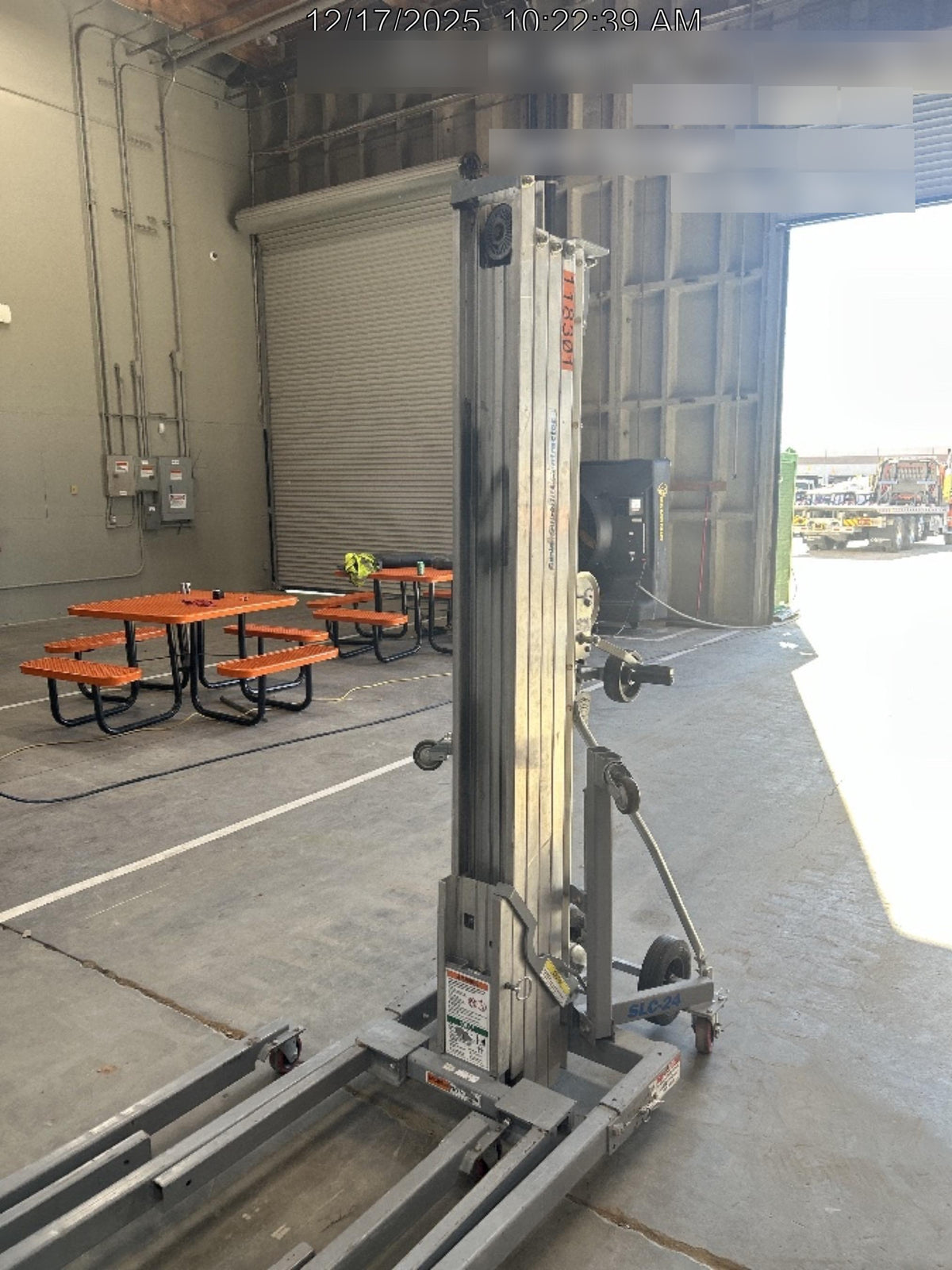 2020 GENIE SLC-24