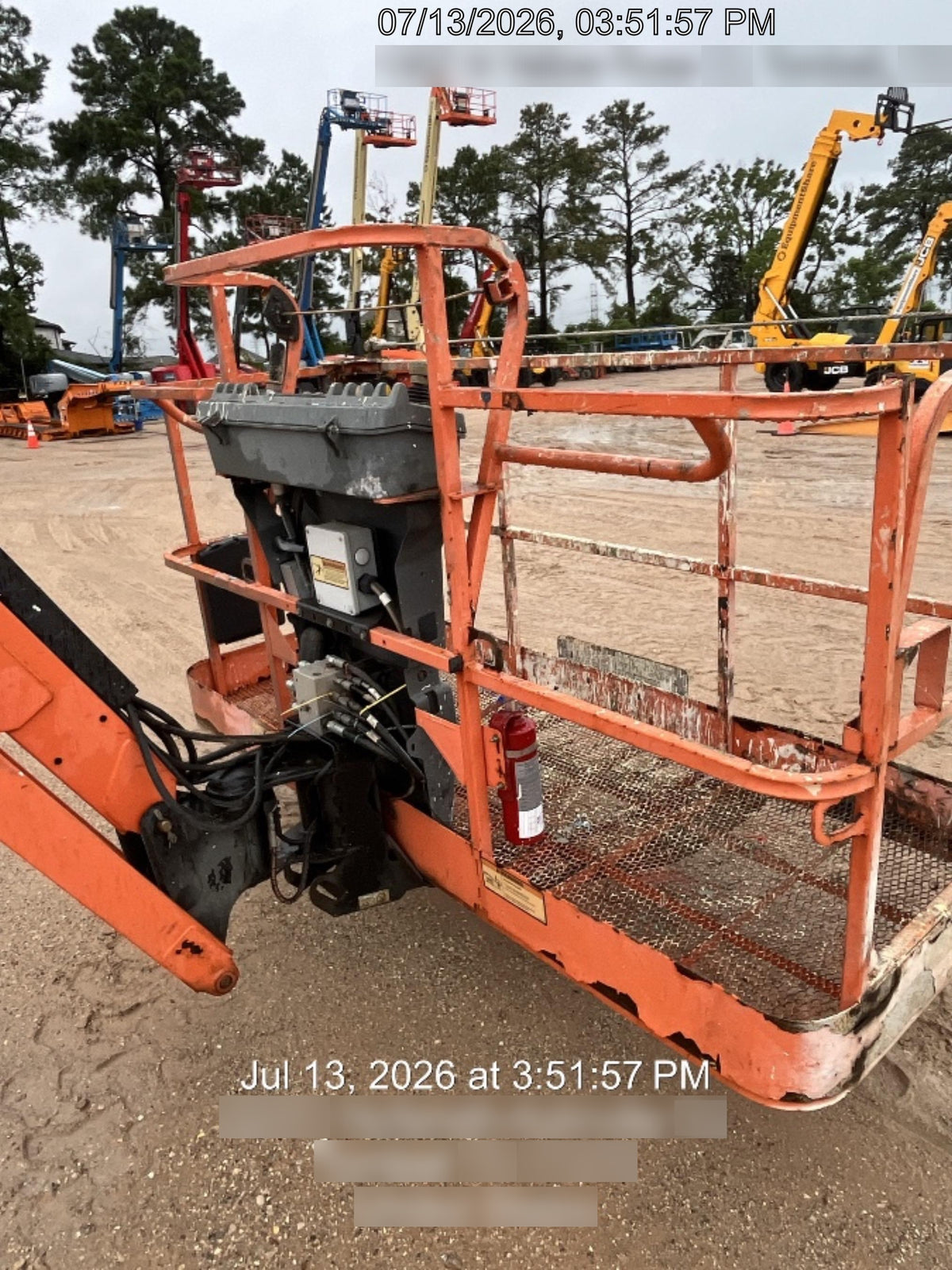 2020 JLG 800AJ