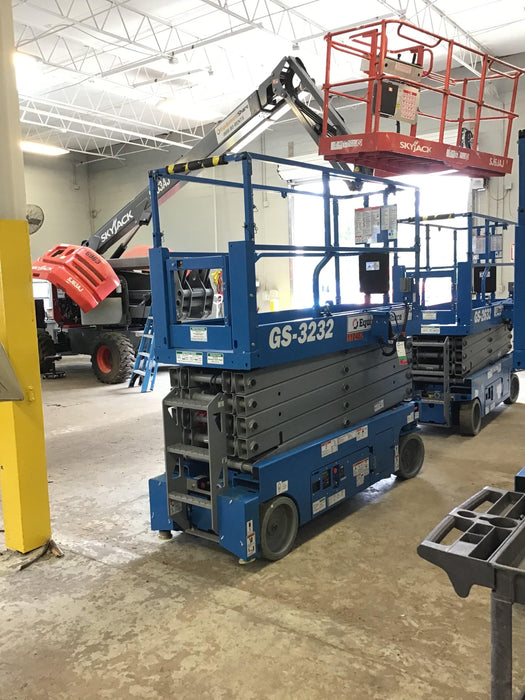 2020 Genie GS-3232 Standard, Folding half height swing gate