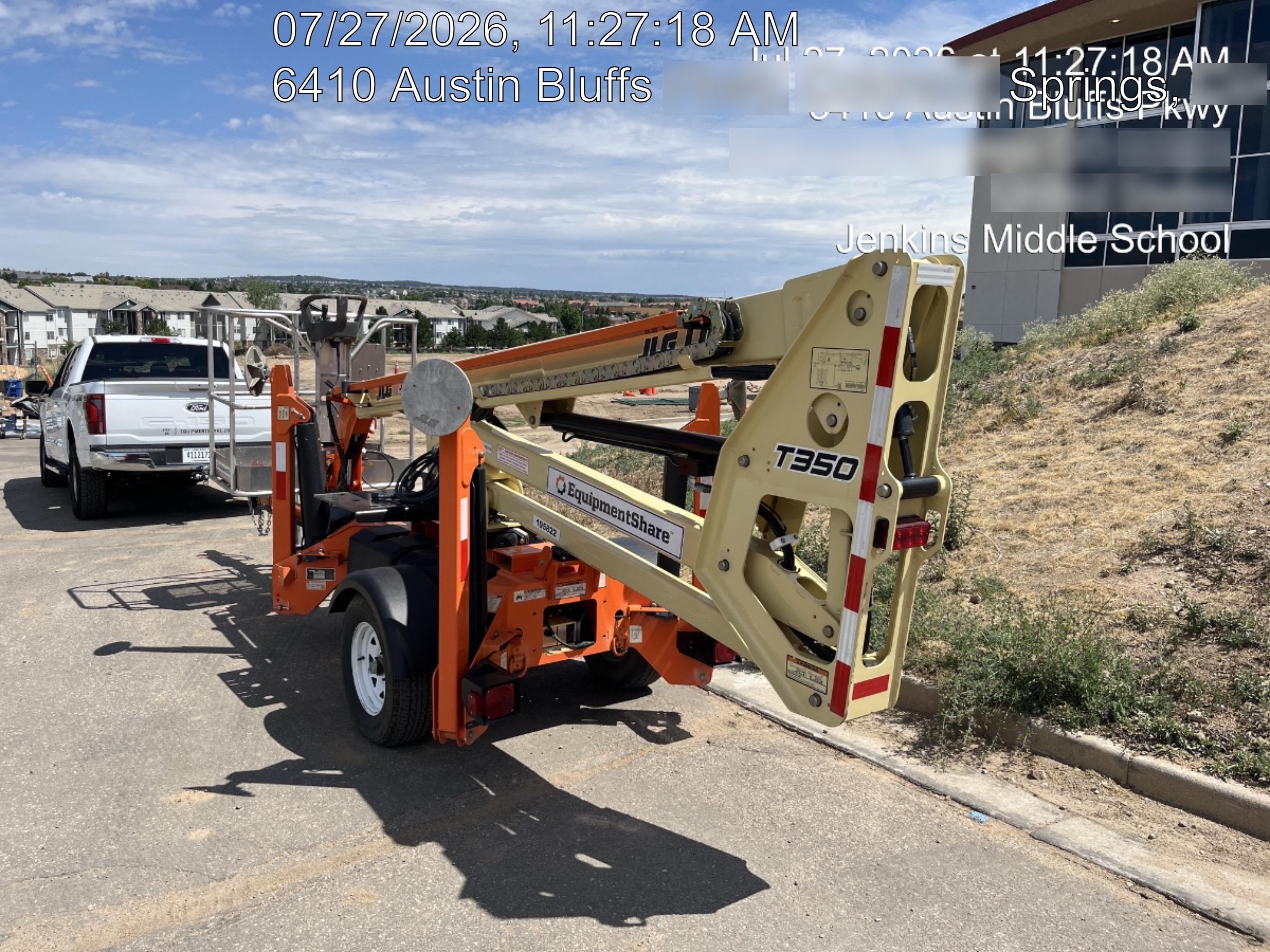 2021 JLG T350