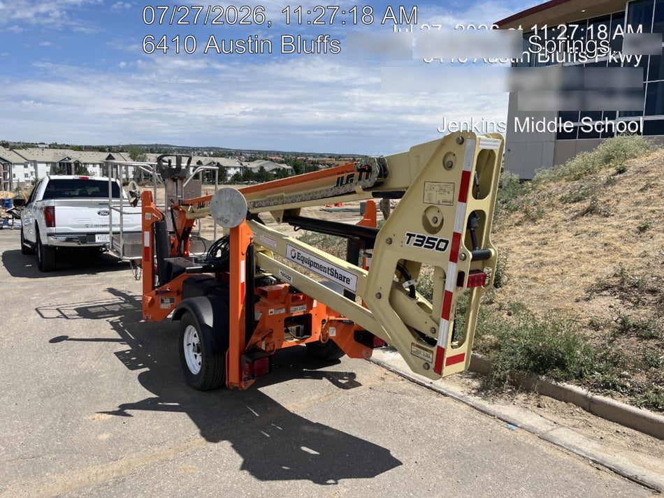 2021 JLG T350