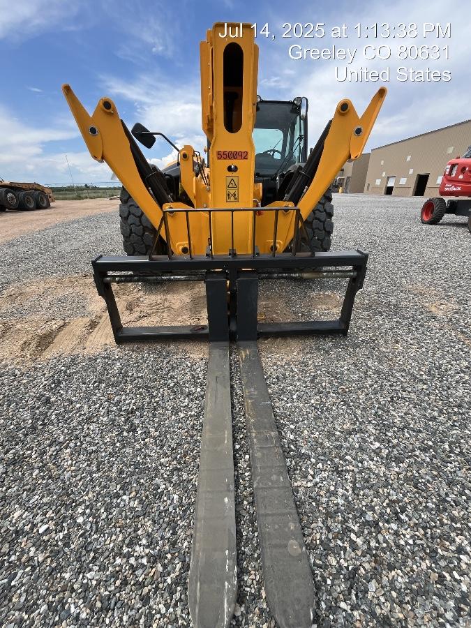 2025 JCB 512-56