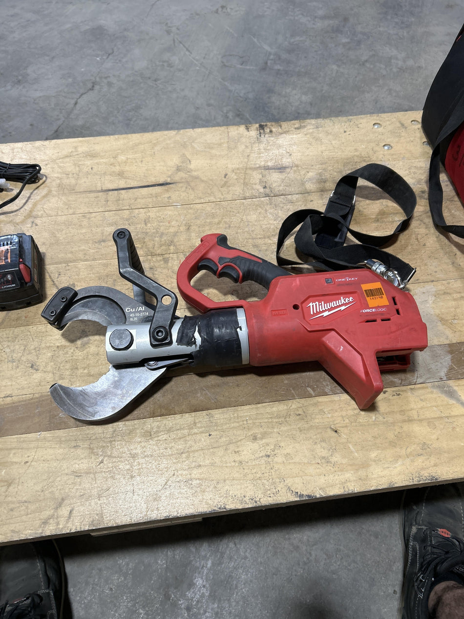 2021 MILWAUKEE 2776-21