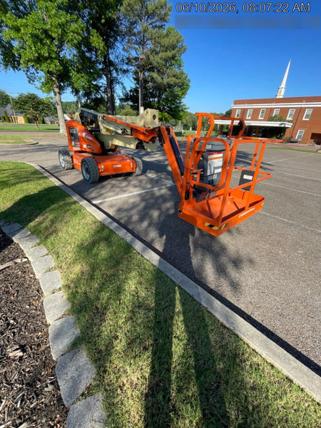 2022 JLG E450AJ