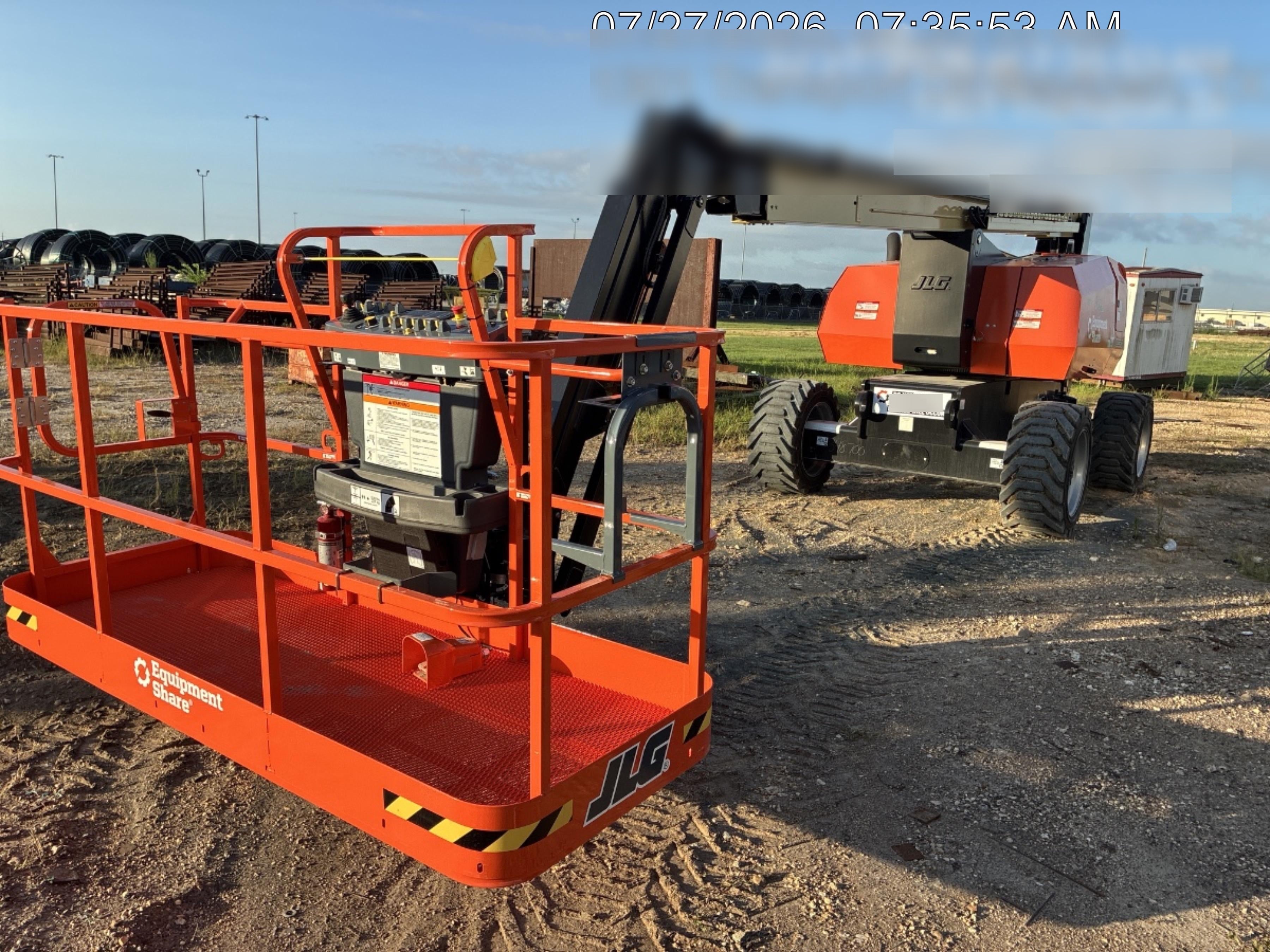 2026 JLG 800AJ
