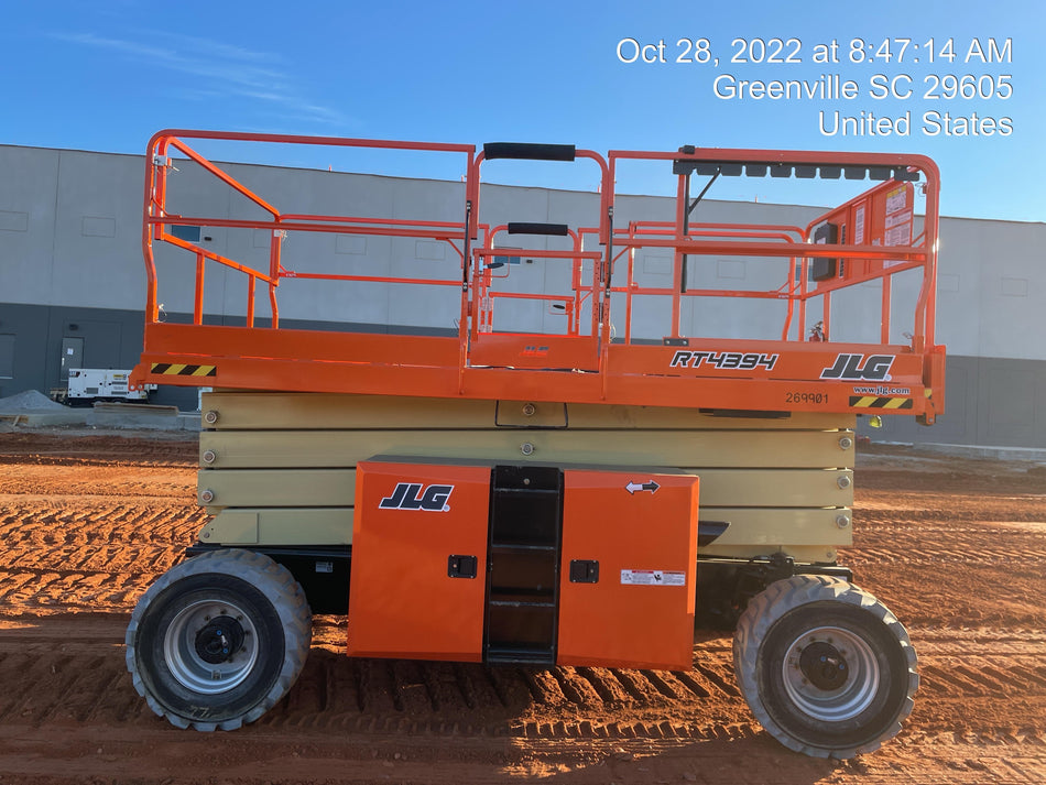2022 JLG 4394RT