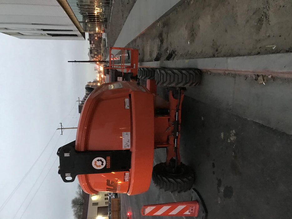 2019 JLG 400S