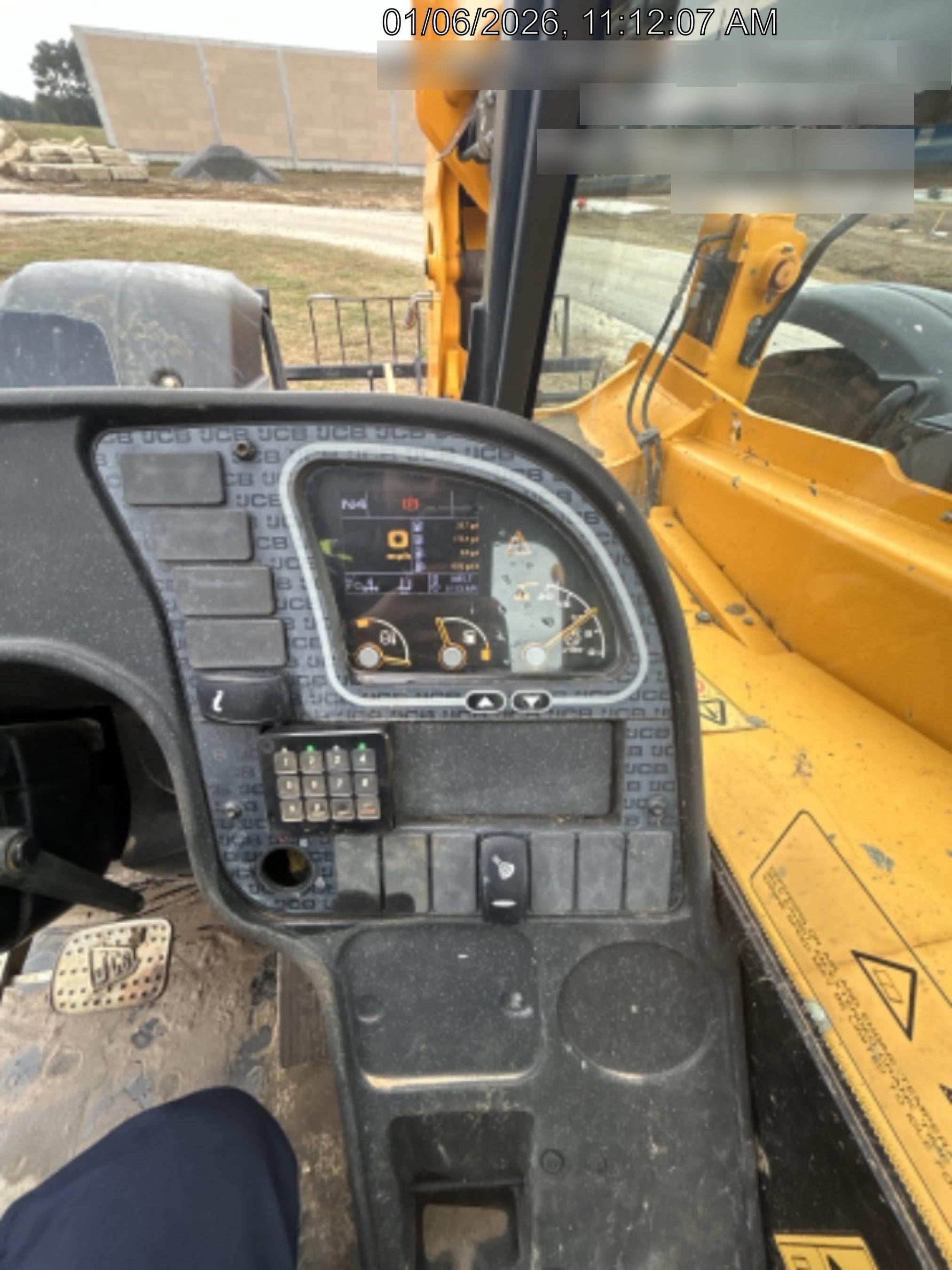 2023 JCB 509-42